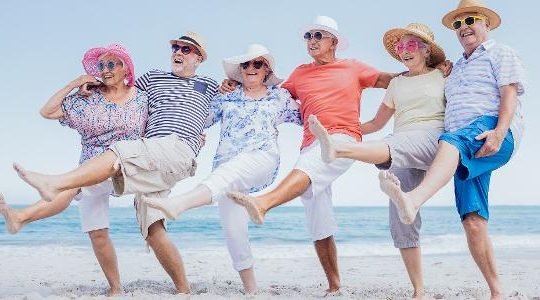 5 hábitos de rotina que ajudam os idosos a se manterem saudáveis